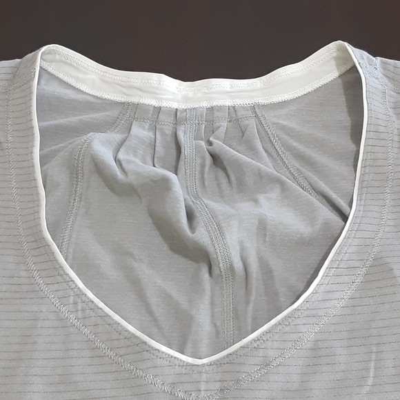 Lululemon - Picture 2 of 5